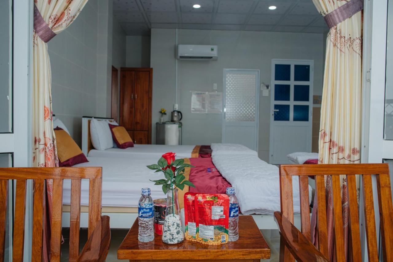 Hiep Hoa Hotel Chau Doc Dış mekan fotoğraf